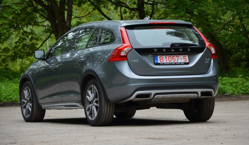 Tikko ievests. 2016. Gada modelis. Volvo V60 Cross Country Summum 2.4 Dīzelis 4×4 Awd . Ar automātisko ātrumkārbu. full