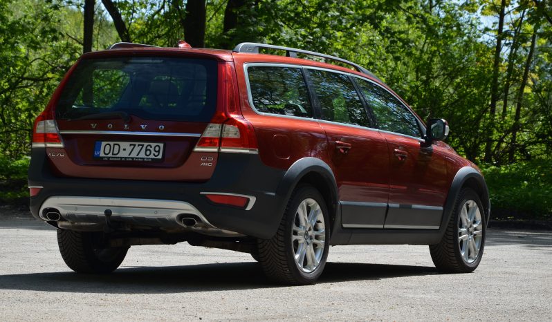 Tikko ievests. Volvo XC 70 Summum 2.4 D5 (158kw-215z/s) Dīzelis 4×4 Awd . Ar automātisko ātrumkārbu. full