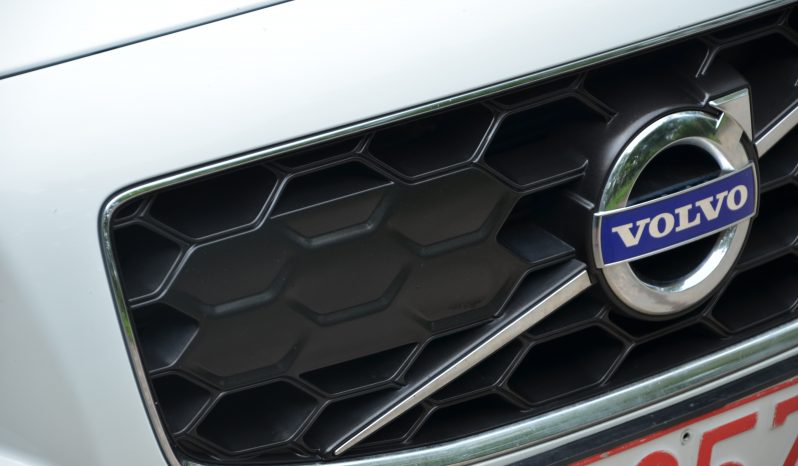 Tikko ievests. Volvo XC 70 Summum Black Edition 2.4 Dīzelis 4×4 Awd . Ar automātisko ātrumkārbu. full