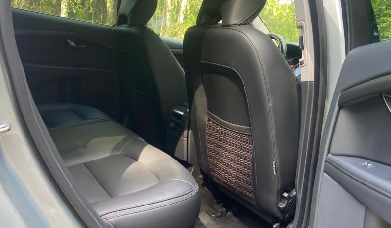 Drīzumā- Volvo XC 70 Summum   2.4 Dīzelis 4×4 Awd . Ar automātisko ātrumkārbu. full
