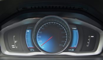 Tikko ievests. 2014. Gada modelis. Volvo. V60 Plug-In Hybrid Summum. 2.4D6 (158kw -215z/s diesel + 50Kw-68z/s Electro= 283z/s) Awd pilnpiedziņa. full