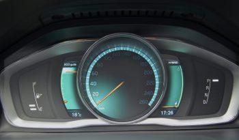 Tikko ievests. 2014. Gada modelis. Volvo. V60 Plug-In Hybrid Summum. 2.4D6 (158kw -215z/s diesel + 50Kw-68z/s Electro= 283z/s) Awd pilnpiedziņa. full