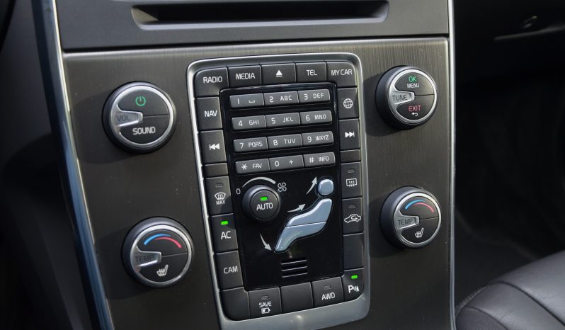 Tikko ievests. 2014. Gada modelis. Volvo. V60 Plug-In Hybrid Summum. 2.4D6 (158kw -215z/s diesel + 50Kw-68z/s Electro= 283z/s) Awd pilnpiedziņa. full