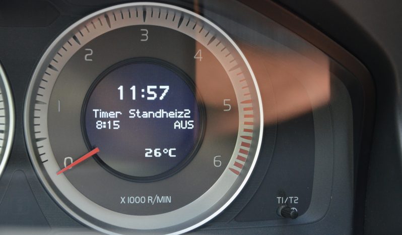 Tikko ievests. Volvo XC 60 Summum 2.4 D5 (158kw-215z/s) Dīzelis Awd (4×4) Pilnpiedziņa ar automātisko ātrumkārbu. full