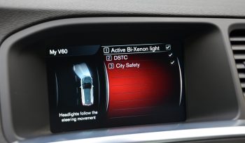 Tikko ievests. 2014. Gada modelis. Volvo. V60 Plug-In Hybrid Summum. 2.4D6 (158kw -215z/s diesel + 50Kw-68z/s Electro= 283z/s) Awd pilnpiedziņa. full