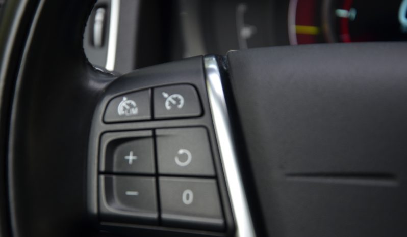 Tikko ievests. 2014. Gada modelis. Volvo. V60 Plug-In Hybrid Summum. 2.4D6 (158kw -215z/s diesel + 50Kw-68z/s Electro= 283z/s) Awd pilnpiedziņa. full