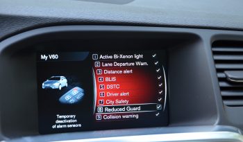 Tikko ievests. 2014. Gada modelis. Volvo. V60 Plug-In Hybrid Summum. 2.4D6 (158kw -215z/s diesel + 50Kw-68z/s Electro= 283z/s) Awd pilnpiedziņa. full