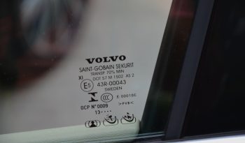 Tikko ievests. 2014. Gada modelis. Volvo. V60 Plug-In Hybrid Summum. 2.4D6 (158kw -215z/s diesel + 50Kw-68z/s Electro= 283z/s) Awd pilnpiedziņa. full