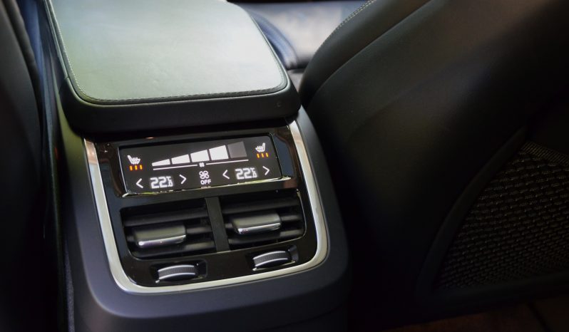 Tikko ievests. 2016. gada modelis. Volvo Xc90 Inscription T8 Twin Engine Awd. Benzīns-Elektrība. 7 sēdvietas. full