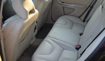 Tikko ievests. 2014. Gada modelis. Volvo. V60 Plug-In Hybrid Summum. 2.4D6 (158kw -215z/s diesel + 50Kw-68z/s Electro= 283z/s) Awd pilnpiedziņa. full
