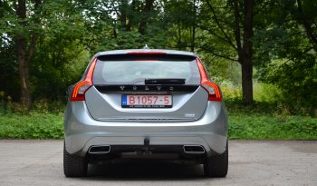 Tikko ievests. 2014. Gada modelis. Volvo. V60 Plug-In Hybrid Summum. 2.4D6 (158kw -215z/s diesel + 50Kw-68z/s Electro= 283z/s) Awd pilnpiedziņa. full