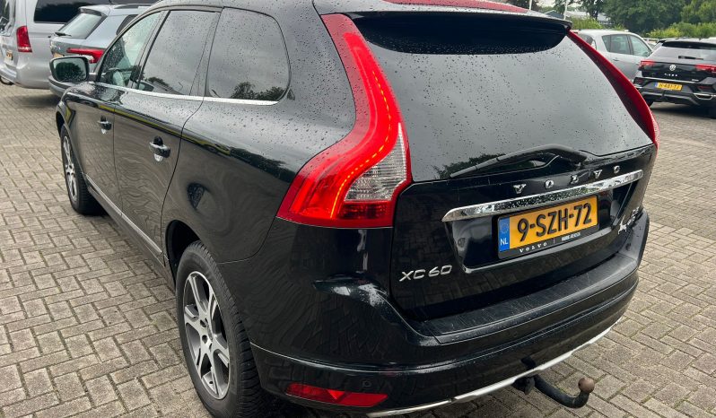 Drīzumā-Volvo XC 60 Summum  2.4 D5 (158Kw-215Z/s) Dīzelis Awd (4×4) Pilnpiedziņa ar automātisko ātrumkārbu.  full