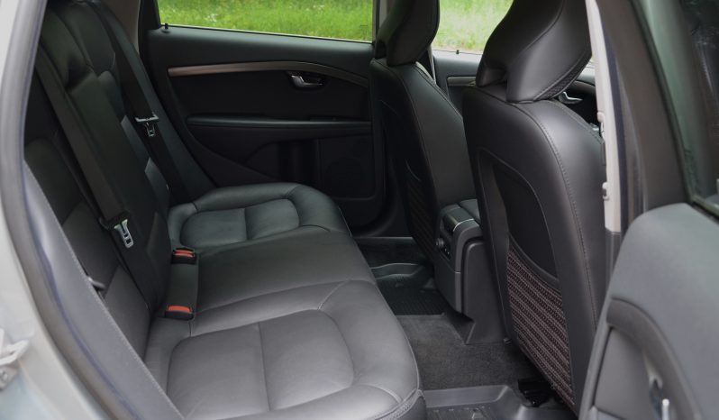 Tikko ievests. Volvo XC 70 Summum 2.4 Dīzelis 4×4 Awd . Ar automātisko ātrumkārbu. full