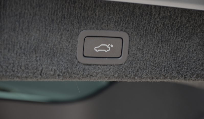 Tikko ievests. Volvo XC 70 Summum 2.4 Dīzelis 4×4 Awd . Ar automātisko ātrumkārbu. full