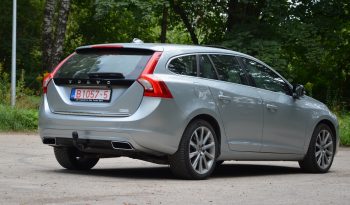 Tikko ievests. 2014. Gada modelis. Volvo. V60 Plug-In Hybrid Summum. 2.4D6 (158kw -215z/s diesel + 50Kw-68z/s Electro= 283z/s) Awd pilnpiedziņa. full