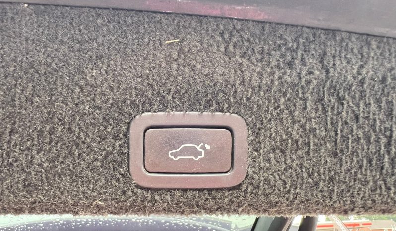 Drīzumā-Volvo XC 60 Summum  2.4 D5 (158Kw-215Z/s) Dīzelis Awd (4×4) Pilnpiedziņa ar automātisko ātrumkārbu.  full
