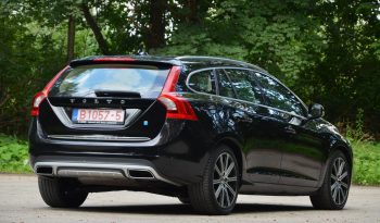 Tikko ievests. 2014. Gada modelis. Volvo. V60 Plug-In Hybrid Summum. 2.4D6 (158kw -215z/s diesel + 50Kw-68z/s Electro= 283z/s) Awd pilnpiedziņa. full