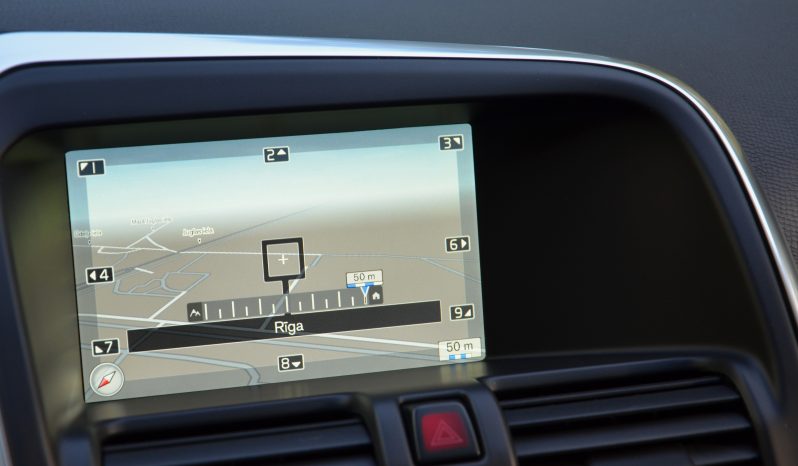 Tikko ievests Volvo XC 60 Summum 2.4 D5 (158kw-215z/s) Dīzelis Awd (4×4) Pilnpiedziņa ar automātisko ātrumkārbu. full