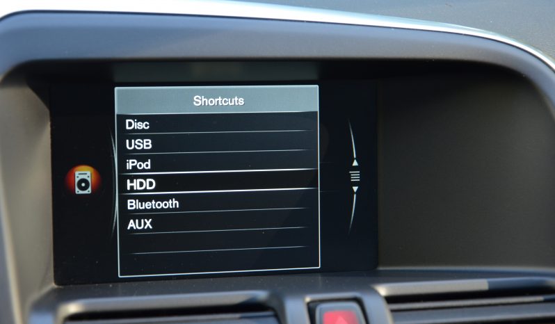 Tikko ievests Volvo XC 60 Summum 2.4 D5 (158kw-215z/s) Dīzelis Awd (4×4) Pilnpiedziņa ar automātisko ātrumkārbu. full