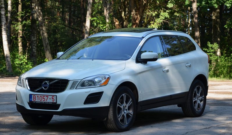 Tikko ievests. Volvo XC 60 Summum 2.4 D5 (158kw-215z/s) Dīzelis Awd (4×4) Pilnpiedziņa ar automātisko ātrumkārbu. full