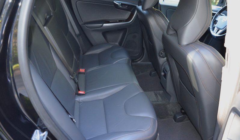 Tikko ievests Volvo XC 60 Summum 2.4 D5 (158kw-215z/s) Dīzelis Awd (4×4) Pilnpiedziņa ar automātisko ātrumkārbu. full