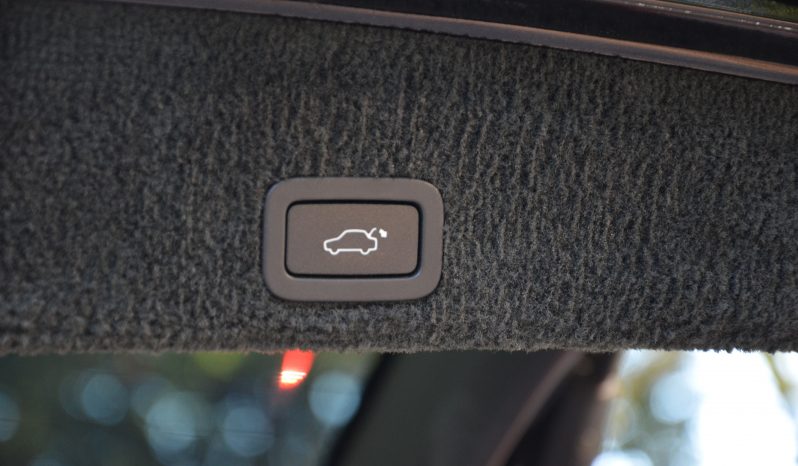 Tikko ievests Volvo XC 60 Summum 2.4 D5 (158kw-215z/s) Dīzelis Awd (4×4) Pilnpiedziņa ar automātisko ātrumkārbu. full