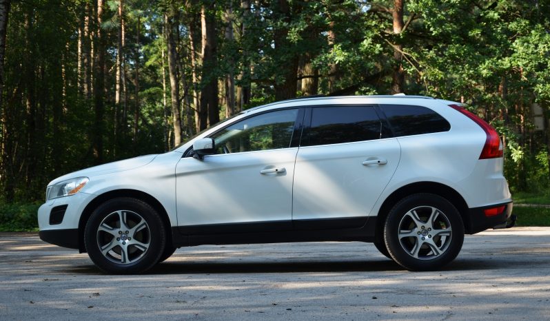 Tikko ievests. Volvo XC 60 Summum 2.4 D5 (158kw-215z/s) Dīzelis Awd (4×4) Pilnpiedziņa ar automātisko ātrumkārbu. full
