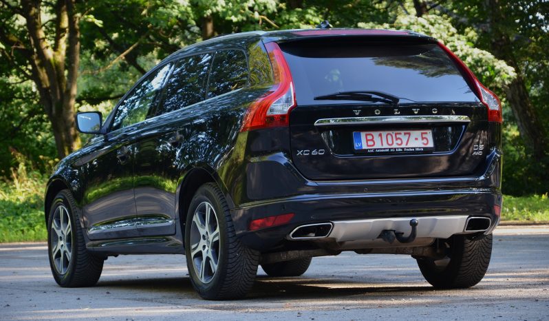 Tikko ievests Volvo XC 60 Summum 2.4 D5 (158kw-215z/s) Dīzelis Awd (4×4) Pilnpiedziņa ar automātisko ātrumkārbu. full