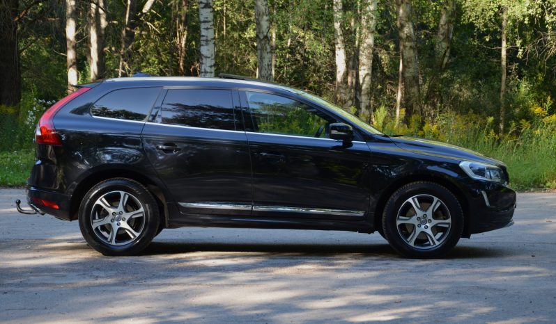 Tikko ievests Volvo XC 60 Summum 2.4 D5 (158kw-215z/s) Dīzelis Awd (4×4) Pilnpiedziņa ar automātisko ātrumkārbu. full