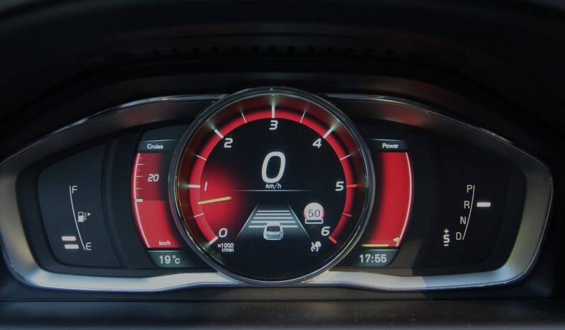 Tikko ievests. Volvo XC 60 Summum 2.4 D5 (158kw-215z/s) Dīzelis Awd (4×4) Pilnpiedziņa ar automātisko ātrumkārbu. full
