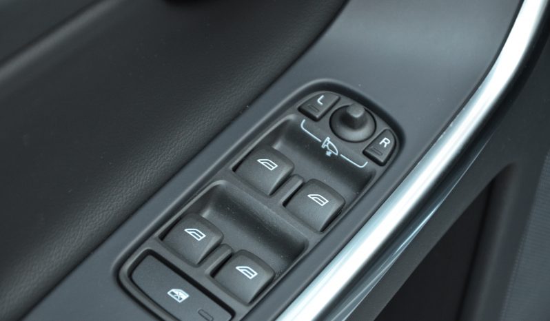 Tikko ievests. Volvo XC 60 Summum 2.4 D5 (158kw-215z/s) Dīzelis Awd (4×4) Pilnpiedziņa ar automātisko ātrumkārbu. full