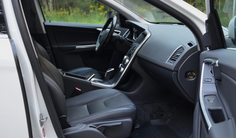 Tikko ievests. Volvo XC 60 Summum 2.4 D5 (158kw-215z/s) Dīzelis Awd (4×4) Pilnpiedziņa ar automātisko ātrumkārbu. full