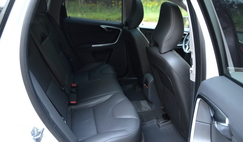Tikko ievests. Volvo XC 60 Summum 2.4 D5 (158kw-215z/s) Dīzelis Awd (4×4) Pilnpiedziņa ar automātisko ātrumkārbu. full