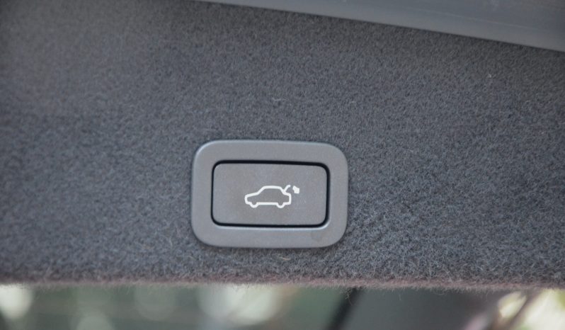 Tikko ievests. Volvo XC 60 Summum 2.4 D5 (158kw-215z/s) Dīzelis Awd (4×4) Pilnpiedziņa ar automātisko ātrumkārbu. full