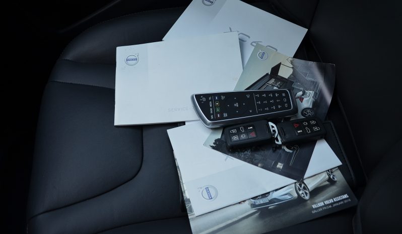 Tikko ievests. Volvo XC 60 Summum 2.4 D5 (158kw-215z/s) Dīzelis Awd (4×4) Pilnpiedziņa ar automātisko ātrumkārbu. full