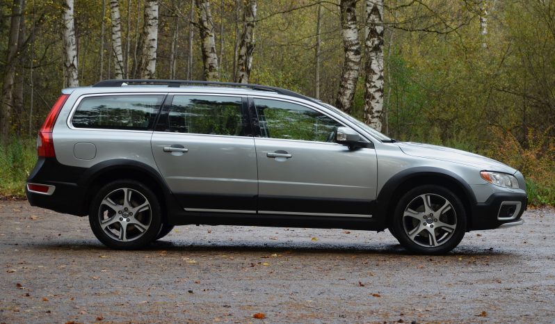 Tikko ievests. Volvo XC 70 Summum 2.4 Dīzelis Awd (4×4) Pilnpiedziņa ar automātisko ātrumkārbu. full