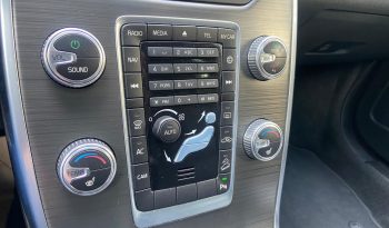 Tikko ievests-Volvo XC 70 Summum 2.4 Dīzelis 4×4 Awd . Ar automātisko ātrumkārbu. full