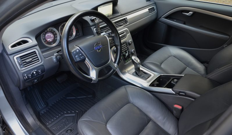 Tikko ievests. Volvo XC 70 Summum 2.4 Dīzelis Awd (4×4) Pilnpiedziņa ar automātisko ātrumkārbu. full