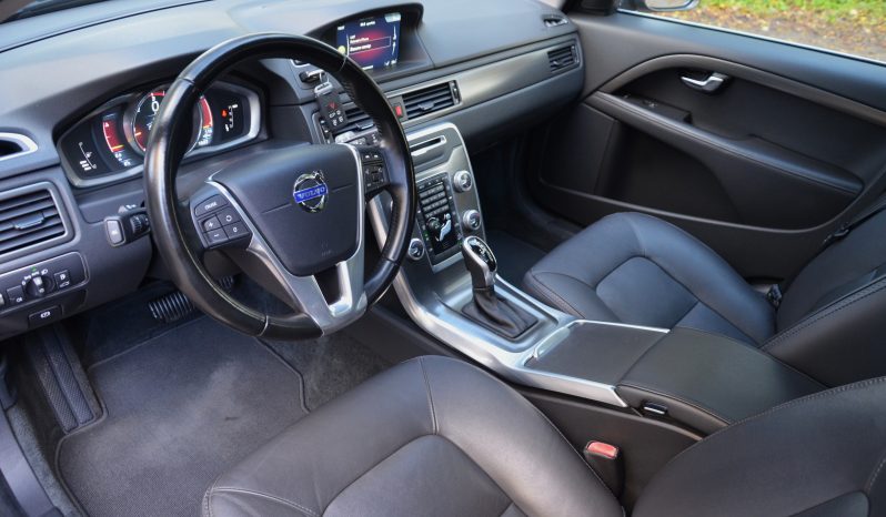 Tikko ievests-Volvo XC 70 Summum 2.4 Dīzelis 4×4 Awd . Ar automātisko ātrumkārbu. full