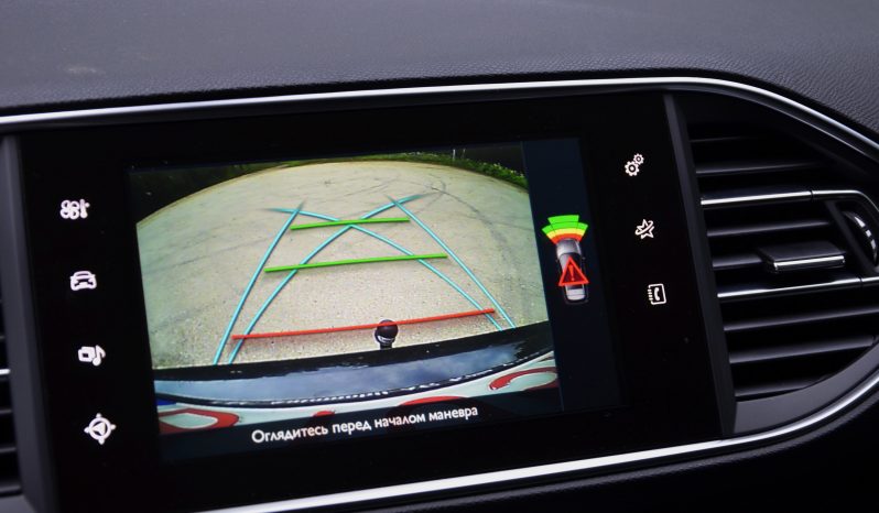 Peugeot 308 ar automātisko ātrumkārbu. full