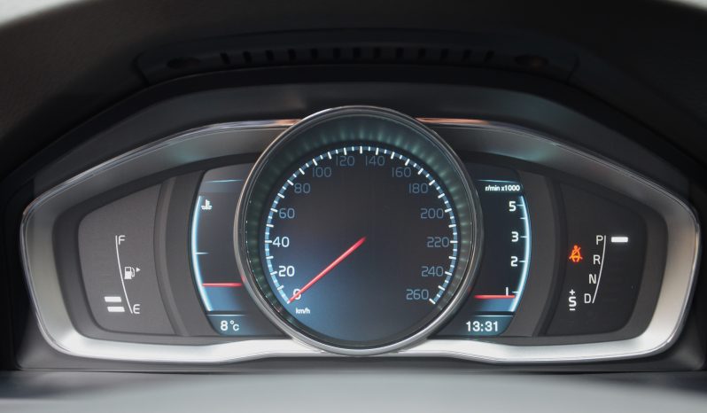 Tikko ievests. Volvo S60 Summum 2.4D5 (158kw-215z/s) Dīzelis. Ar automātisko ātrumkārbu. full