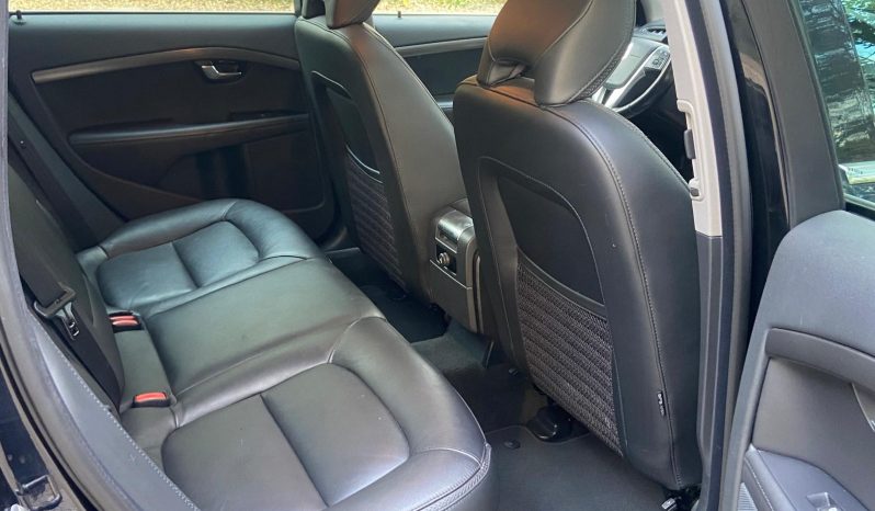 Tikko ievests-Volvo XC 70 Summum 2.4 Dīzelis 4×4 Awd . Ar automātisko ātrumkārbu. full