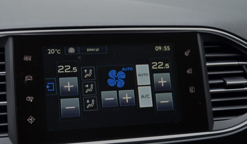 Peugeot 308 ar automātisko ātrumkārbu. full