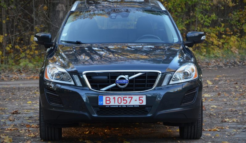 Tikko ievests. Volvo XC 60 Summum 2.4 D5 (158kw-215z/s) Dīzelis Awd (4×4) Pilnpiedziņa ar automātisko ātrumkārbu. full
