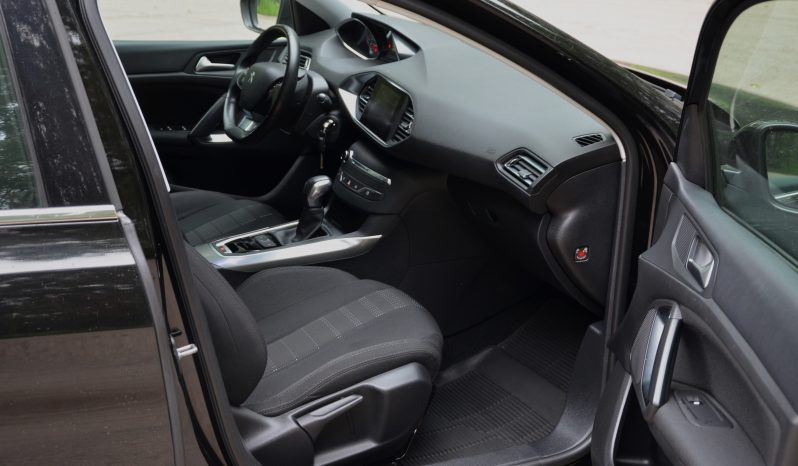 Peugeot 308 ar automātisko ātrumkārbu. full