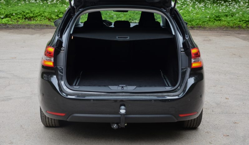 Peugeot 308 ar automātisko ātrumkārbu. full