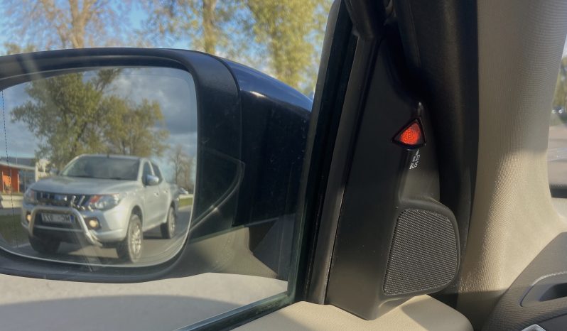 Tikko ievests. 2016 gada Modelis Volvo XC 60 Summum Xenium 2.4 Dīzelis Awd (4×4) Pilnpiedziņa ar automātisko ātrumkārbu. full