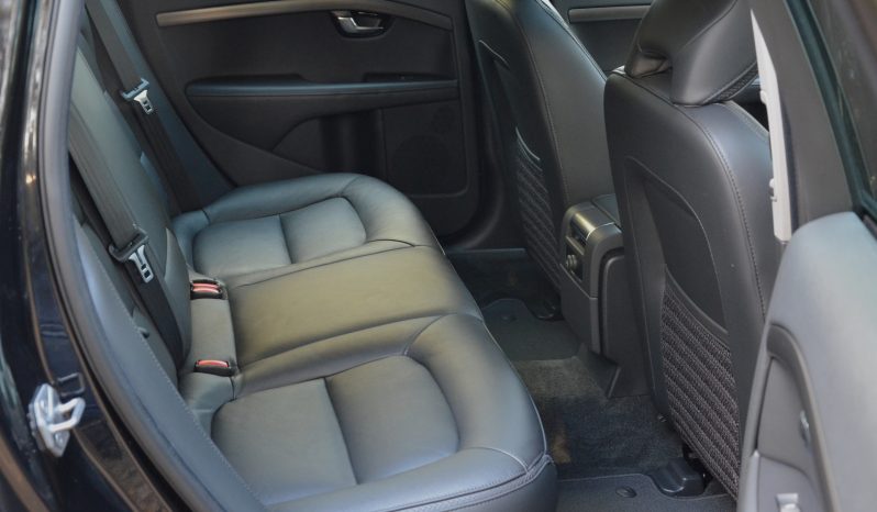 Tikko ievests-Volvo XC 70 Summum 2.4 Dīzelis 4×4 Awd . Ar automātisko ātrumkārbu. full