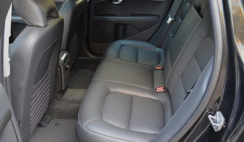 Tikko ievests-Volvo XC 70 Summum 2.4 Dīzelis 4×4 Awd . Ar automātisko ātrumkārbu. full