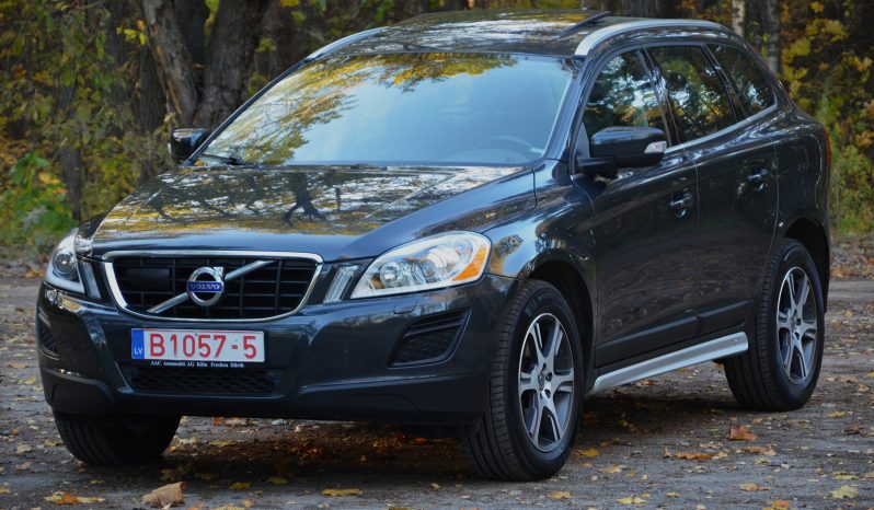 Tikko ievests. Volvo XC 60 Summum 2.4 D5 (158kw-215z/s) Dīzelis Awd (4×4) Pilnpiedziņa ar automātisko ātrumkārbu. full